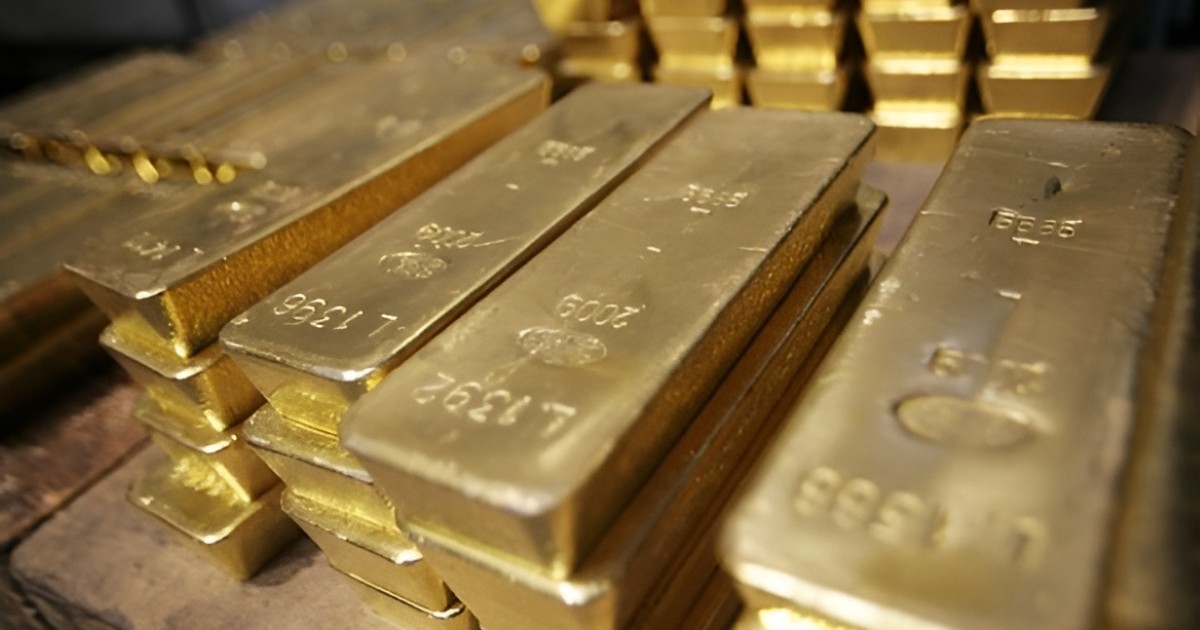 Best Time to Buy Gold: How Seasonality and Fed Moves Shape the Price of Gold