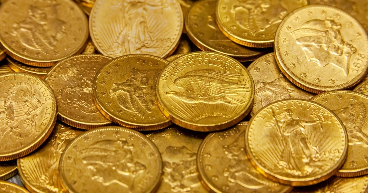 How Gold Coins Can Enhance an Investment Strategy