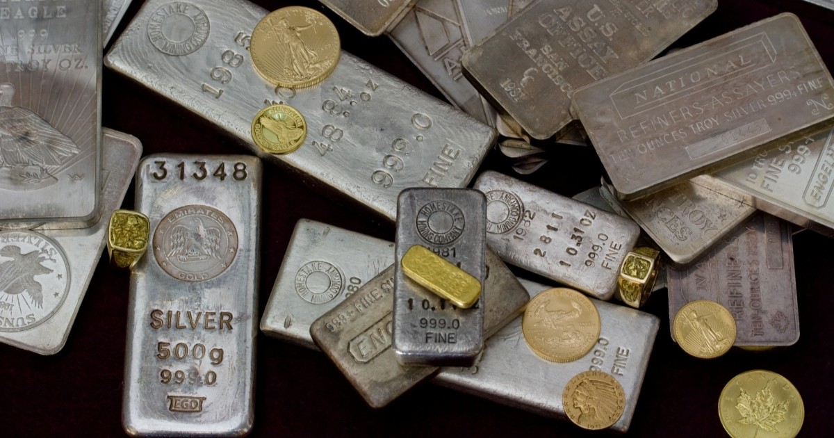 Comparing Gold Bullion Vs. Silver Bullion for Investment