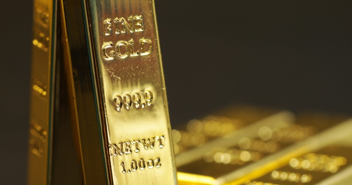 How Much Does a Gold Bar Weigh in Pounds? A Complete Guide to Gold Bar Weight and Density